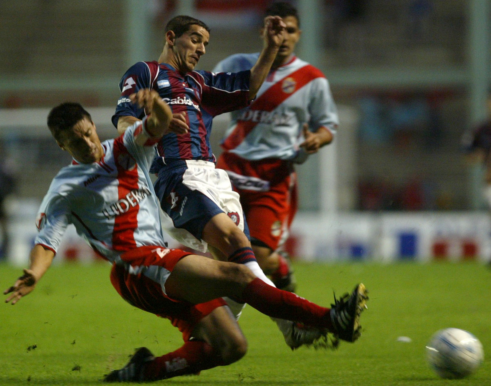 13' · Tarjeta Amarilla · Romagnoli, Leandro Atilio