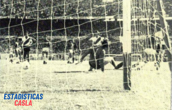 32' · Gol · Telch, Roberto