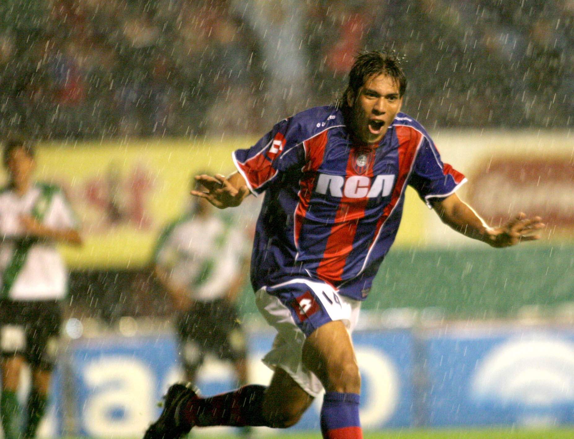 Gol — vs Banfield
