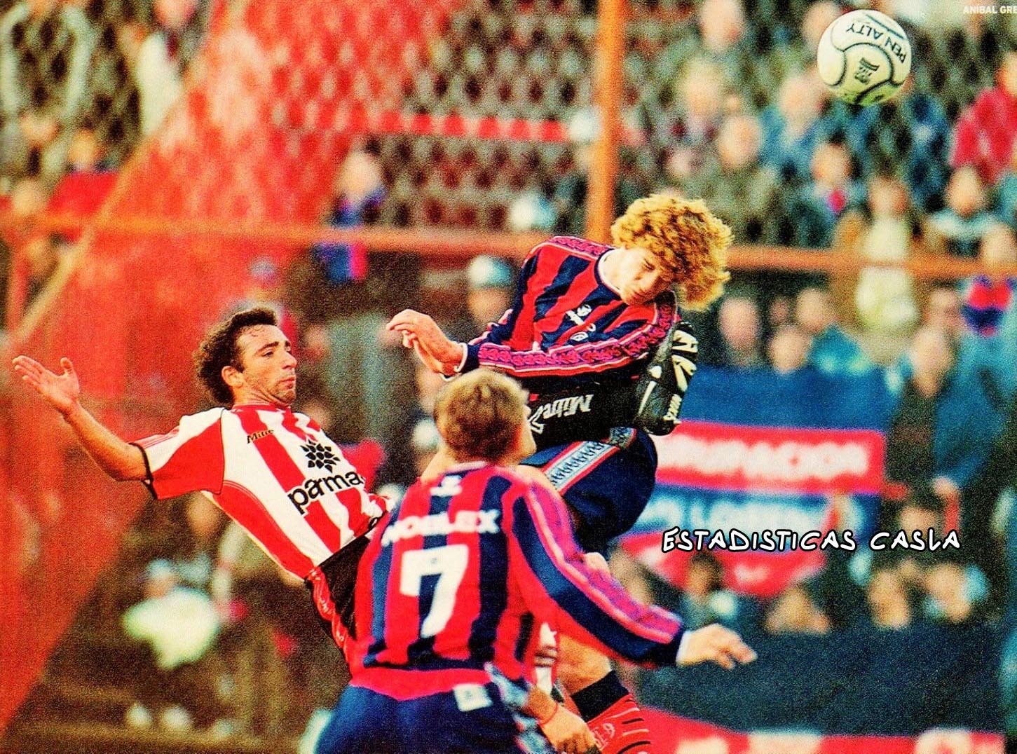 Gol — vs Estudiantes