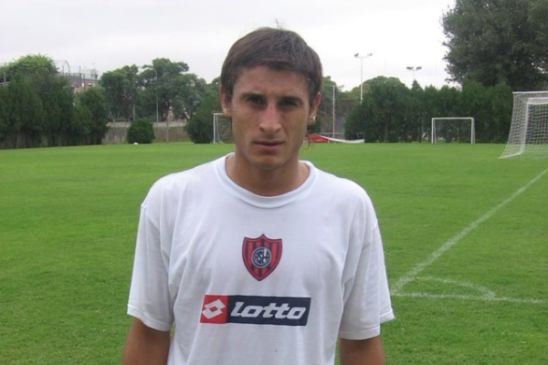 Villalva, Néstor